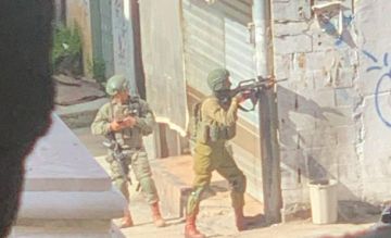 الاحتلال يعتقل شابا من مخيم عسكر القديم شرقي نابلس