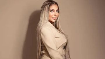 مصر.. محاكمة الزعيمة الحسناء و27 آخرين في قضية تصنيع المخدرات الكبرى (صور) مصر.. محاكمة الزعيمة الحسناء و27 آخرين في قضية تصنيع المخدرات الكبرى (صور)