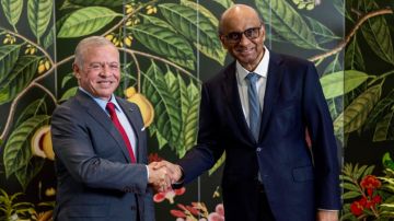 الملك والرئيس السنغافوري يبحثان آليات تعزيز التعاون وأبرز مستجدات الإقليم الملك والرئيس السنغافوري يبحثان آليات تعزيز التعاون وأبرز مستجدات الإقليم