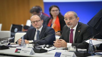 حكم جديد على رئيسة وزراء بنغلادش السابقة الشيخة حسينة حكم جديد على رئيسة وزراء بنغلادش السابقة الشيخة حسينة