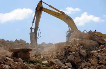 إغلاق مقلع مخالف في عجلون لحماية البيئة