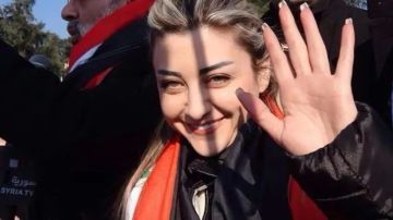 كشف لغز وفاة لونا الشبل كشف لغز وفاة لونا الشبل