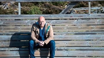 رجل حكيم تحول بعد تشيلسي وبرشلونة إلى أكبر أحمق في العالم