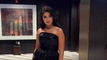 روبي تلفت الأنظار بإطلالة جريئة بالأسود روبي تلفت الأنظار بإطلالة جريئة بالأسود