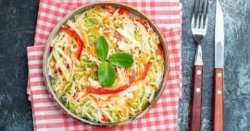 طريقة عمل سلطة المكرونة الاسباجيتي بالخضراوات.. مغذية ومفيدة للأطفال