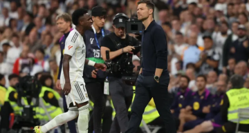 فينيسيوس يلوي ذراع ريال مدريد: التجديد مقابل رحيل ألونسو