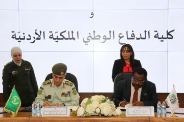 توقيع مذكرة تفاهم بين كلية الدفاع الوطني ومنتدى الفكر العربي