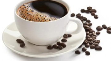 دراسة تنسف تحذير أطباء القلب من القهوة