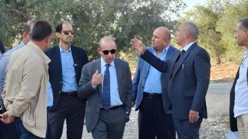 وزير الإدارة المحلية يتفقد بلديات بني كنانة ويؤكد الجاهزية لفصل الشتاء