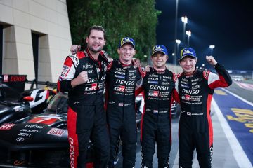 تويوتا جازو تفوز بالمركزين الأول والثاني في سباق البحرين