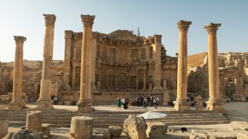 دراسة نظام تصريف المياه بالأنابيب الفخارية في جرش دراسة نظام تصريف المياه بالأنابيب الفخارية في جرش