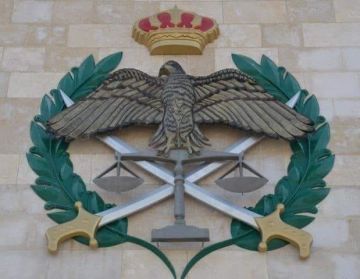 القبض على مجموعة جرمية امتهنت الاتجار بالبشر باستغلال عاملات المنازل الهاربات القبض على مجموعة جرمية امتهنت الاتجار بالبشر باستغلال عاملات المنازل الهاربات