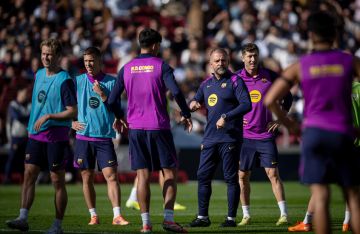 برشلونة يفوز ويخسر في آن واحد.. الأزمات تتراكم على فليك