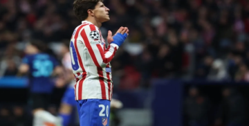 تغريم أتليتيكو مدريد بسبب سلوك مشجعيه العنصري ضد أرسنال