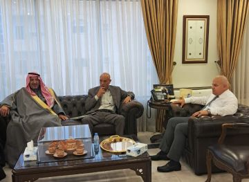 بحث تعزيز التعاون بين وزارة العمل والجمعيات الخيرية بحث تعزيز التعاون بين وزارة العمل والجمعيات الخيرية