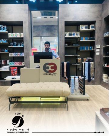 تجربة فريدة في التسوق الأسواق الحرة الأردنية تطلق سوق Cash Carry الجديد في النافورة مول العقبة تجربة فريدة في التسوق الأسواق الحرة الأردنية تطلق سوق Cash Carry الجديد في النافورة مول العقبة
