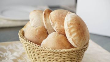 تخصيص 180 مليون الحكومة تثبت أسعار الخبز 