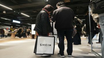 فرنسا تطلق إجراءات لتعليق موقع شي إن الإلكتروني فرنسا تطلق إجراءات لتعليق موقع شي إن الإلكتروني