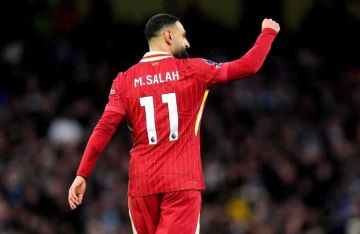 أسطورة ليفربول يكشف السبب الحقيقي للوضع الكارثي في الفريق ويبرئ محمد صلاح