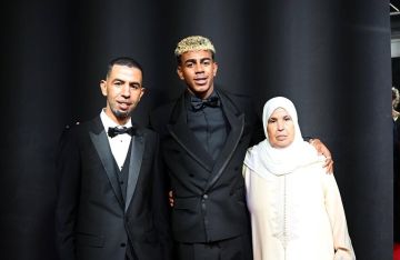 بعد انفصال ابنه عن صديقته.. والد لامين جمال يعلن ارتباطه بفتاة (صورة)