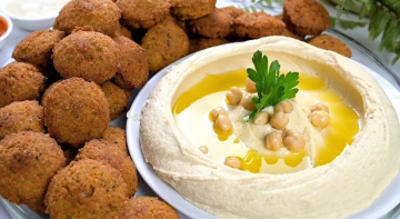 4 خطوات بسيطة لتجنب نفخة الحمص 