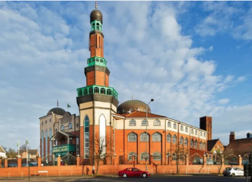 تصاعد الاعتداءات على المساجد في بريطانيا خلال 3 أشهر تصاعد الاعتداءات على المساجد في بريطانيا خلال 3 أشهر