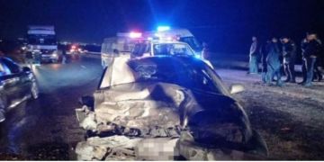 3 إصابات بحادث تصادم مركبتين على طريق وادي عربة