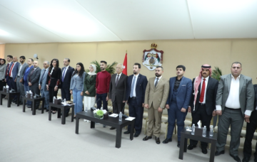400 شاب وشابة في الديوان الملكي يؤكدون وقوفهم خلف القيادة الهاشمية وصناعة المستقبل 400 شاب وشابة في الديوان الملكي يؤكدون وقوفهم خلف القيادة الهاشمية وصناعة المستقبل