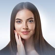 التفتيح الفوري للبشرة: وهم الإشراقة أم حقيقة التغيير؟ التفتيح الفوري للبشرة: وهم الإشراقة أم حقيقة التغيير؟