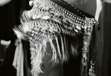 حفل خادش للحياء في بيت الشريف الحسين بالعقبة بستفز نوابها صور