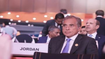 مندوبا عن الملك...رئيس الوزراء يشارك في القمة العالمية الثانية للتنمية الاجتماعية