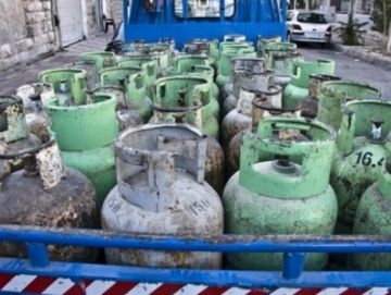 ارتفاع الطلب على أسطوانات الغاز بنسبة 100 اليوم ارتفاع الطلب على أسطوانات الغاز بنسبة 100 اليوم