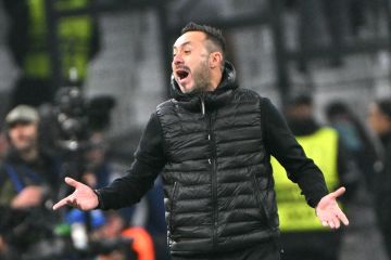 مدرب مارسيليا يتفهم الإحباط والغضب