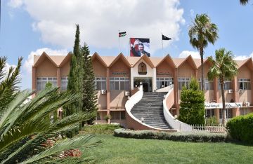 باحث أردني يحل مسألة بالرياضيات مفتوحة منذ 33 عاما