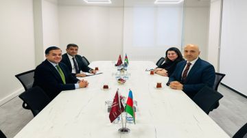 بحث تعزيز الربط الجوي بين الأردن وأذربيجان