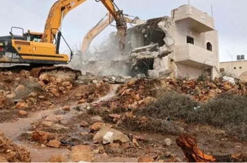 عمليات هدم واسعة في بلدة قطنة شمال غرب القدس