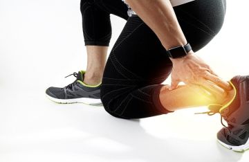 5 عادات يومية تحمي مفاصلك من الألم والشيخوخة المبكرة 5 عادات يومية تحمي مفاصلك من الألم والشيخوخة المبكرة