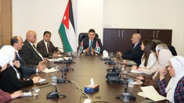 النقل تبحث تعزيز جاهزيتها الرقمية وتقييم ثقافة التحول داخل الوزارة