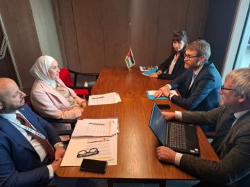 بني مصطفى للمفوضية السامية: اللاجئون ليسوا مسؤولية الدول المستضيفة بني مصطفى للمفوضية السامية: اللاجئون ليسوا مسؤولية الدول المستضيفة