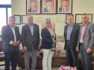 جامعة الزرقاء تنظم محاضرة بمناسبة يوم الطفل العالمي