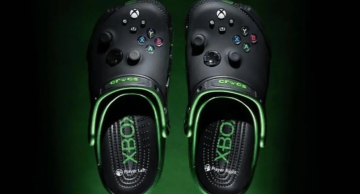 إكس بوكس على قدميك.. كروكس تطلق شباشب جديدة تحاكي يد التحكم بالكامل