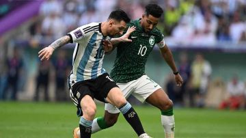 سالم الدوسري مثل ميسي