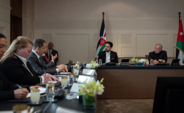 الملك يتابع سير العمل في البرنامج التنفيذي لرؤية التحديث الاقتصادي الملك يتابع سير العمل في البرنامج التنفيذي لرؤية التحديث الاقتصادي