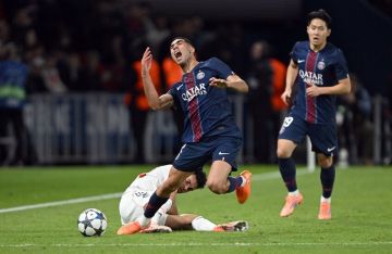 لويس دياز يخرج عن صمته بعد تدخله القوي ضد المغربي أشرف حكيمي وإصابته (فيديو)