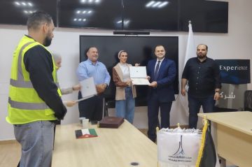 الجامعة الاردنية تخرج المشاركين في دورة المهارات الإدارية والإشرافية في شركة العقبة للمطارات