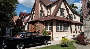 منزل ترامب الطفولي يجذب المستثمرين بسعر تاريخي