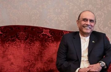 أثار جدلا واسعا .. تعديل دستوري يمنح حصانة دائمة لرئيس باكستان وقائد الجيش أثار جدلا واسعا .. تعديل دستوري يمنح حصانة دائمة لرئيس باكستان وقائد الجيش