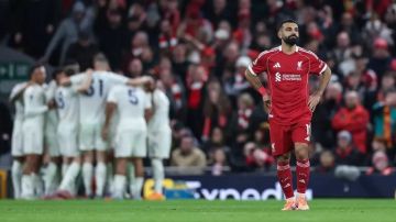 أسطورة ليفربول في هجوم قاس على صلاح: لا يهتم إلا بالأموال والعقود أسطورة ليفربول في هجوم قاس على صلاح: لا يهتم إلا بالأموال والعقود