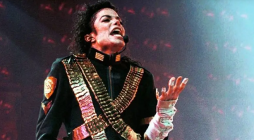 ظهور تفاصيل جديدة صادمة في تقرير تشريح جثة مايكل جاكسون