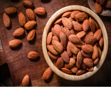 ملوك المغنيسيوم .. 5 أطعمة تتفوق على اللوز ملوك المغنيسيوم .. 5 أطعمة تتفوق على اللوز